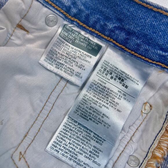 LEVIS 501 Button Fly Coastal Cowgirl Summer Grunge Festival Shorts Raw Hem 29" - Picture 9 of 11